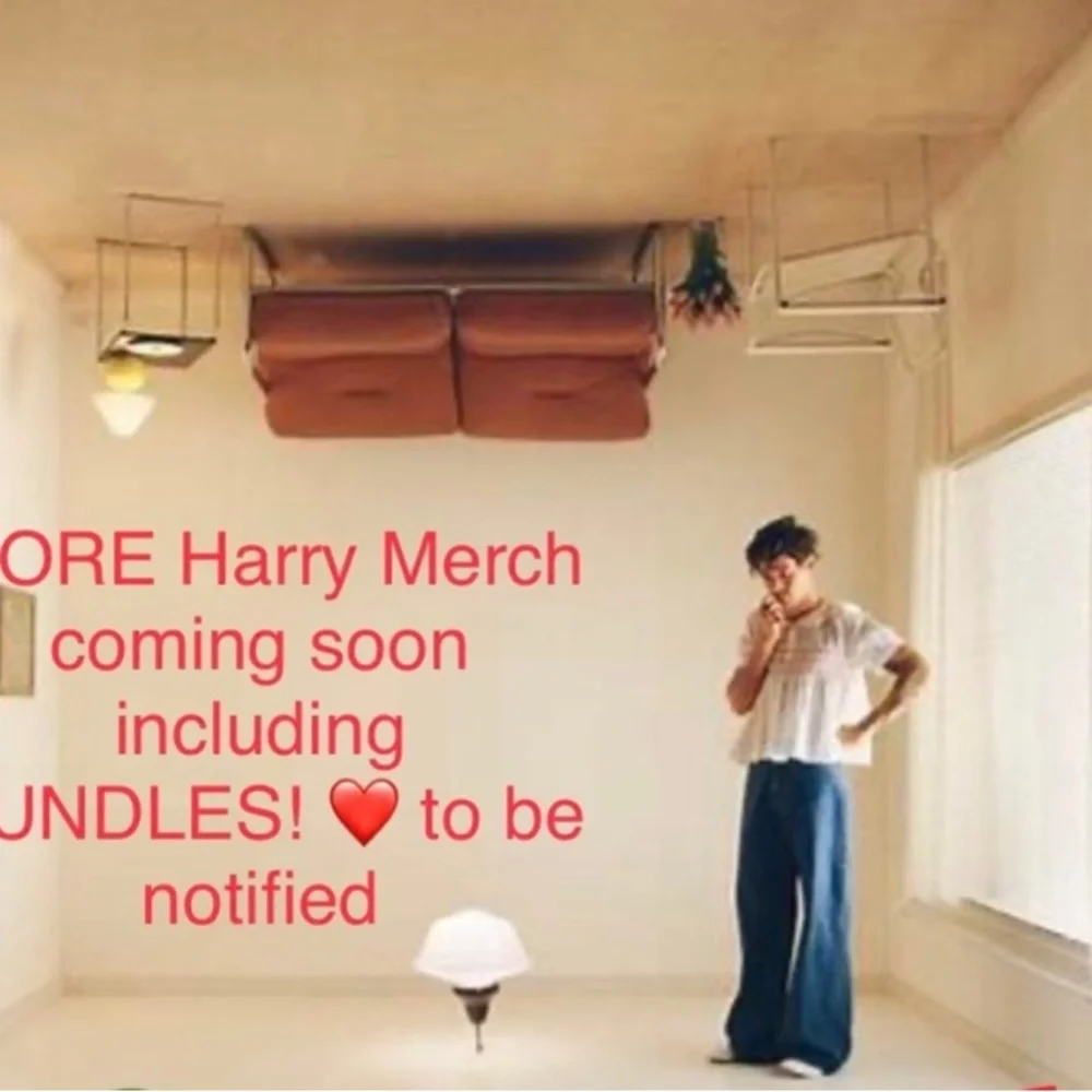 🆕HARRY STYLES MERCH: Harry’s House Album Floral Arrangement Pillow Cover